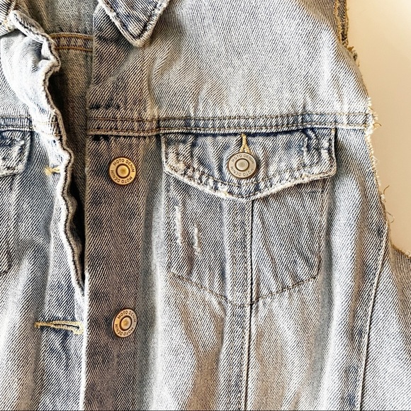 𝅺💝(3/$25) Topshop Denim Vest - Picture 3 of 7